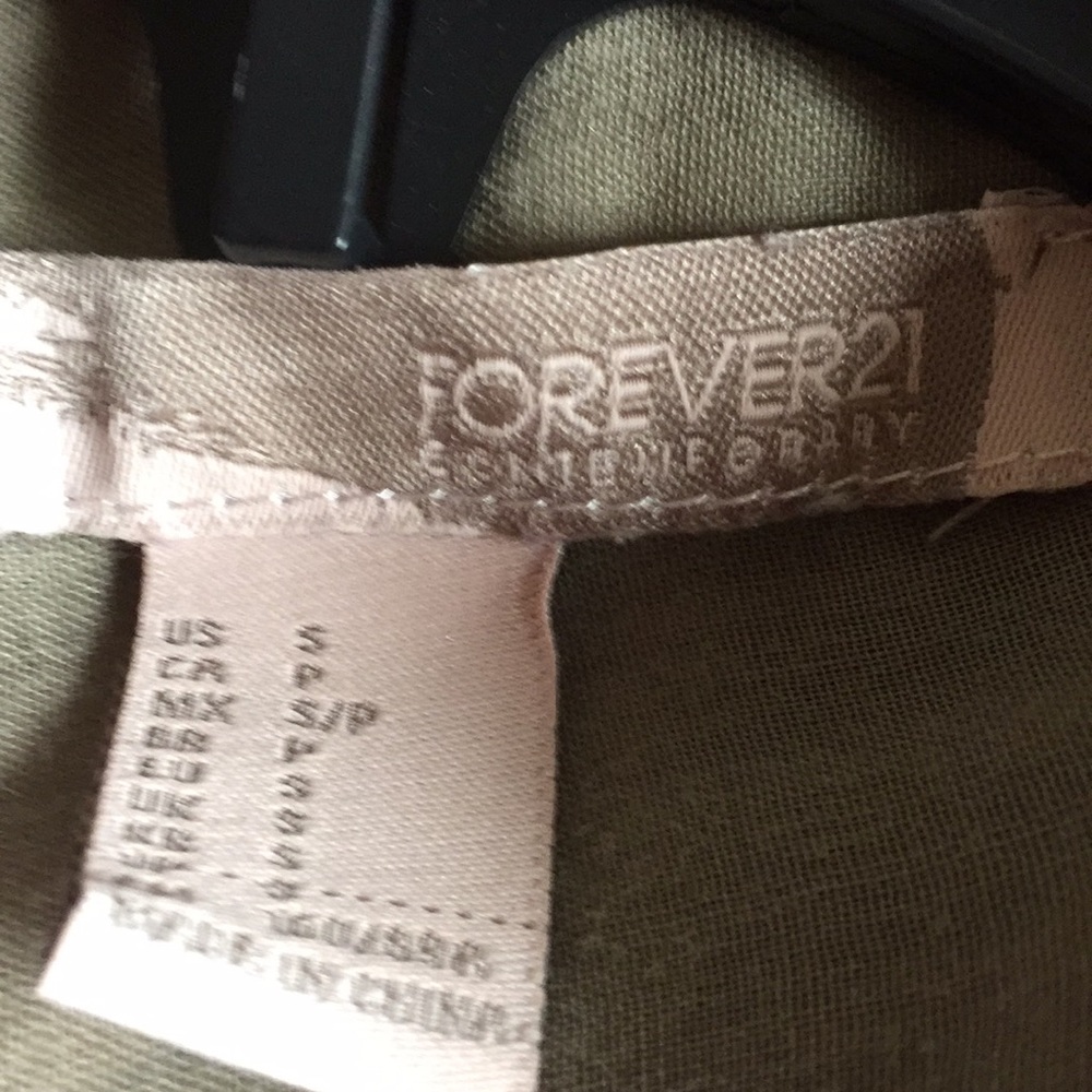 Forever 21 button down - Picture 3 of 3